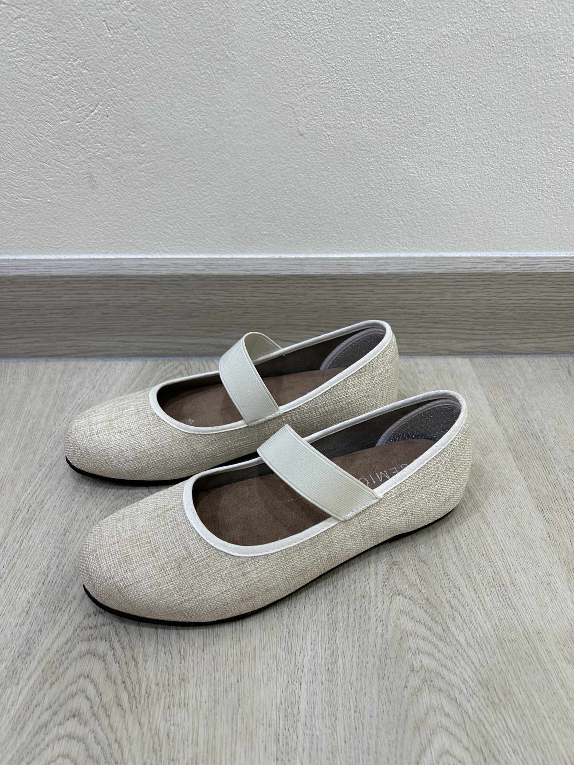 Naomi strap shoes : G111H ครีม - Health edition รองเท้าเพื่อสุขภาพ - Image 3